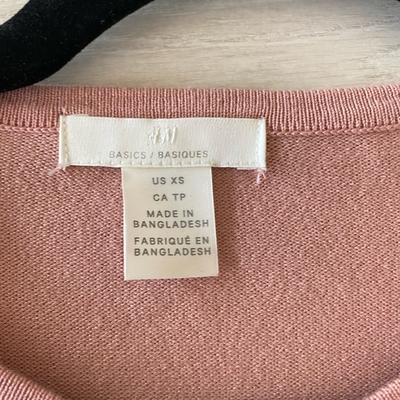 H & M Cardigan with Buttons XS - Picture 3 of 6